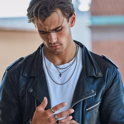 Hall | Steel necklace