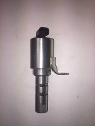OMSTÄLLNINGSVENTIL / SOLENOID KAMAXEL