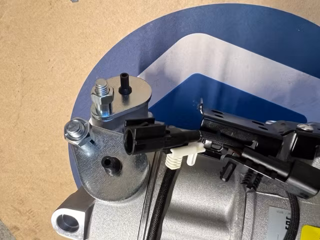 AC-KOMPRESSOR FORD , VOLVO  OBS ! 5-RIBBAD REM
