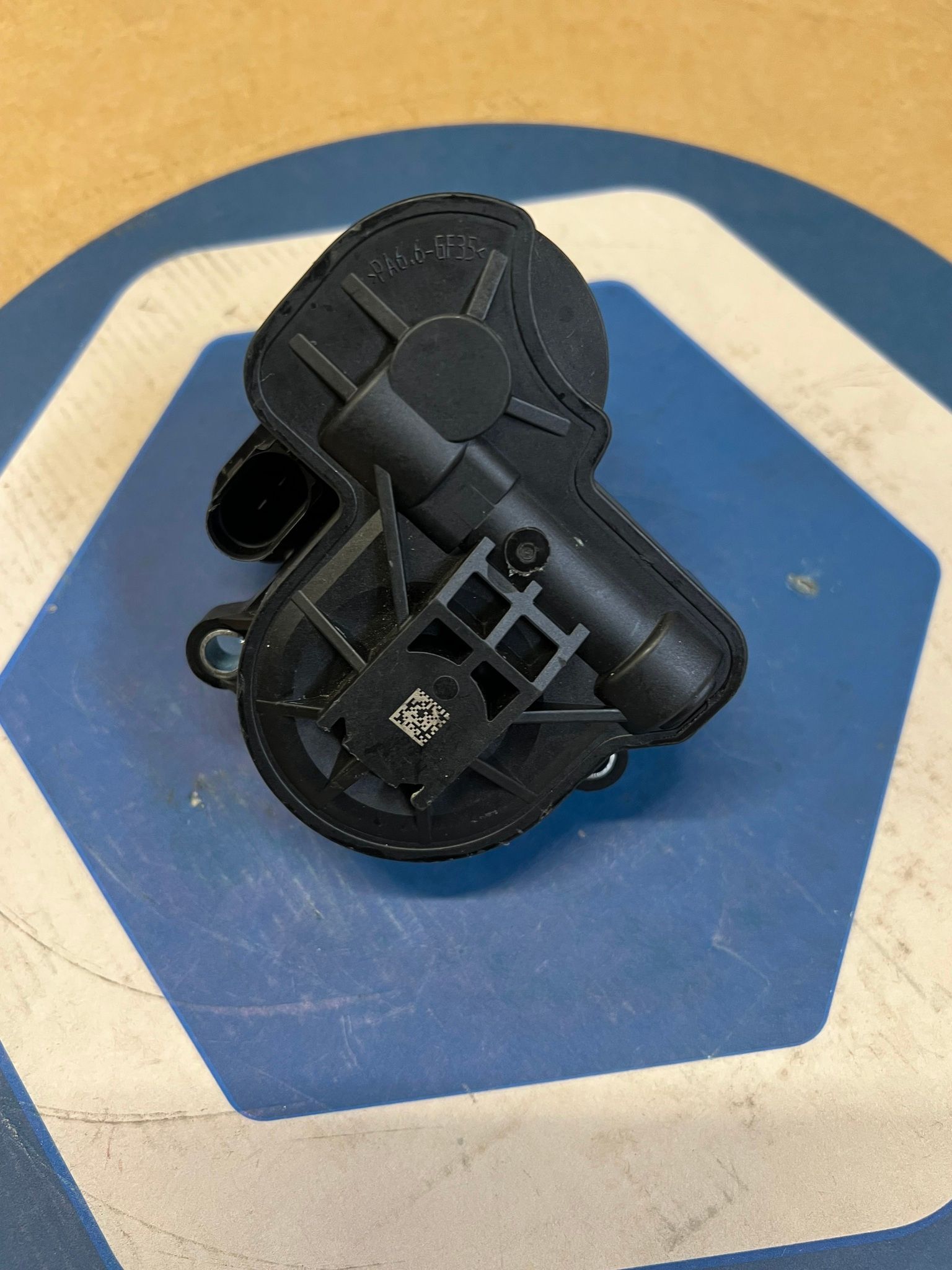 MOTOR BROMSOK VAG VÄNSTER ORGNR. 3Q0998281 , 8V0998281