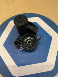 MOTOR BROMSOK VAG VÄNSTER ORGNR. 3Q0998281 , 8V0998281