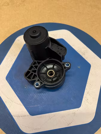 MOTOR BROMSOK VAG VÄNSTER ORGNR. 3Q0998281 , 8V0998281