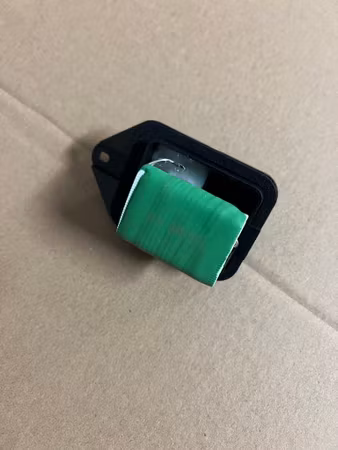 FLÄKTMOTSTÅND VOLVO 	6802319 , 9137937 EJ ECC