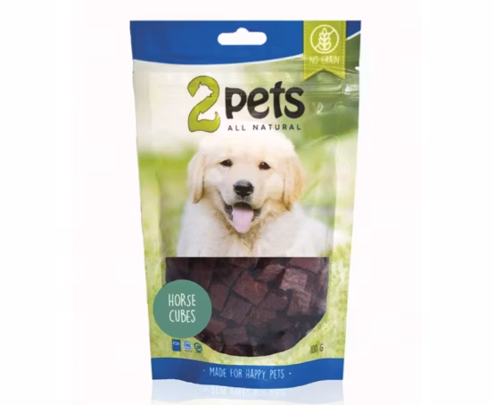 Framsidan av förpackningen för 2pets Dogsnack Horse Cubes.