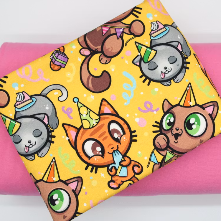Jersey tyg Mellow Yellow Party Cats Pinkpoo rosamudd