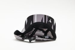 Våga Feather Racing Cap - ALUMINIUM GREY / BLACK
