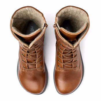 New Feet 172-21. Varmfodrade och vattentäta stövlar med snörning dragkedja. Chestnut. Bred läst.