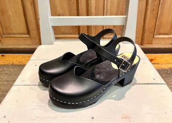 Knulp Träskosandal HH Svart. Vegetabilgarvat Läder.