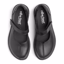 New Feet 232-23. Mjuka och lätta Maryjanes med urtagbar komfortsula. Svart