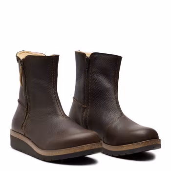 New Feet 192-81. Varmfodrade och vattentäta boots med dubbla dragkedjor. Brun.