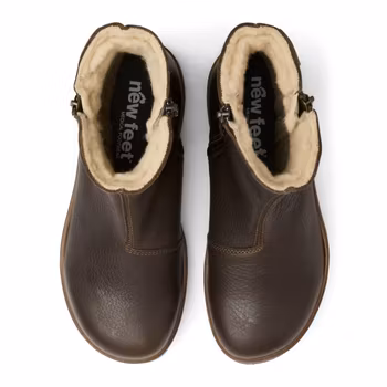 New Feet 192-81. Varmfodrade och vattentäta boots med dubbla dragkedjor. Brun.