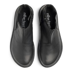New Feet 232-22. Vattentäta boots med dragkedja och resår i skaftet. Svart.