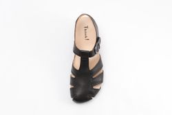 Think! Shoes Julia 396 Svart. Sandaler med ortopedisk fotbädd. Vegetabilgarvat, 100% kromfritt skinn