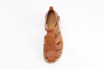 Angulus 4982 Cognac. Skinnfodrade "Fisherman's Sandals" i klassisk design.