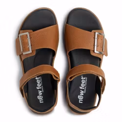 Utgående 30% - New Feet 211-13. Ljusbruna Sandaler med urtagbar komfortsula och ställbara remmar.