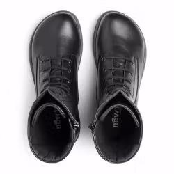 New Feet 252-36. Vattentäta stövlar med snörning och dragkedja. Svart. Bred läst.