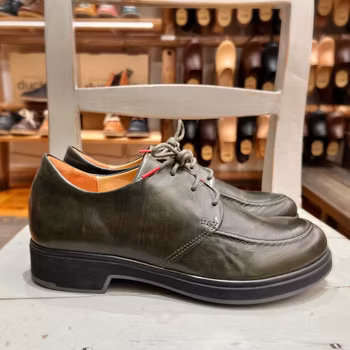 Think! Shoes Cogita 1003 Olive. Snörskor i vegetabilgarvat, 100% kromfritt skinn