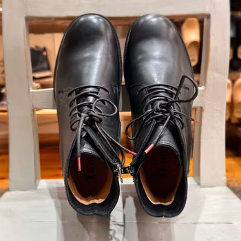 Think! Shoes Hawara 1006 Svart. Snörkängor i vegetabilgarvat, 100% kromfritt skinn. HERR.