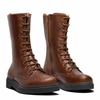 New Feet 252-12. Varmfodrade och vattentäta stövlar med snörning och dragkedja. Chestnut.