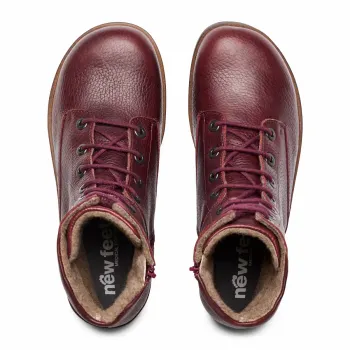 New Feet 192-83. Varmfodrade och vattentäta snörkängor med dragkedja. Dark Wine.