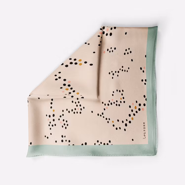 Lea scarf