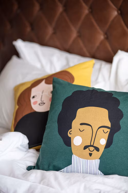 Jacob cushion