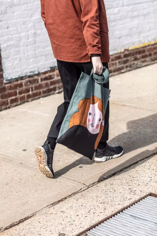 Bia tote bag