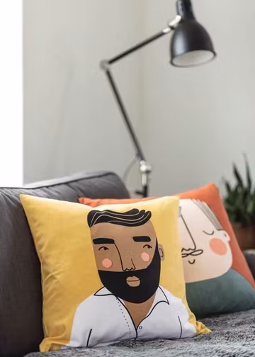 Jonas cushion