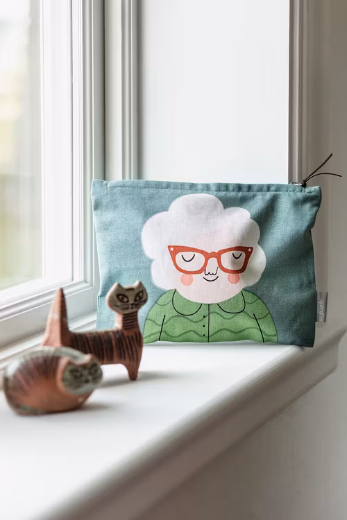 Elsa toiletry bag