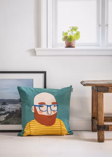 Michael cushion