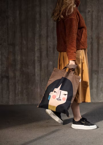 Naomi tote