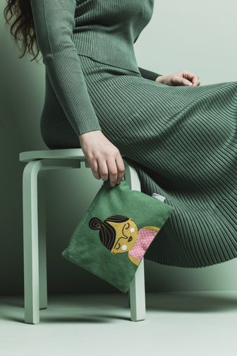 Esmeralda Necessär