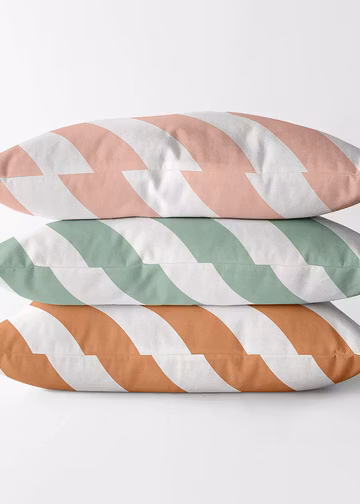 Polka bubbelgum cushion