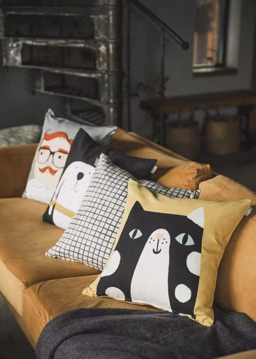Doris cushion