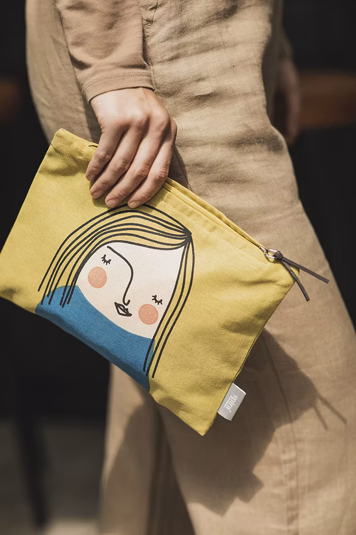 Renate toiletry bag