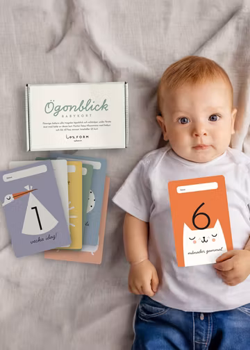Moment baby cards