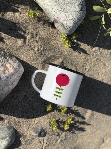 Lingonberry enamel mug