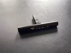 Teslas bilparfym