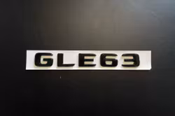 Mercedes-Benz AMG GLE63 emblem i svart