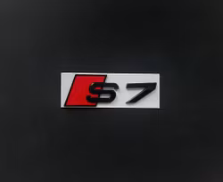 Audi S7 emblem i svart
