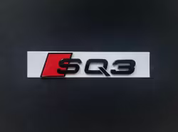 Audi SQ3 emblem i svart