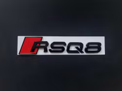Audi RSQ8 emblem i svart