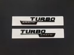 Mercedes-Benz Turbo-4Matic emblem i svart