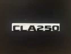 Mercedes-Benz CLA250 emblem i svart