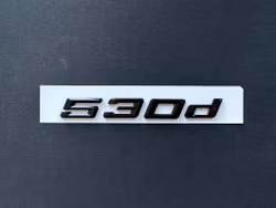 BMW 530d emblem i svart