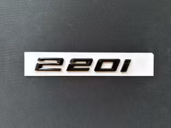 BMW 220i emblem i svart