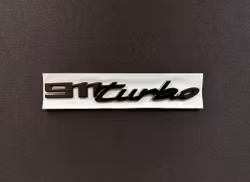 Porsche 911 Turbo emblem i svart