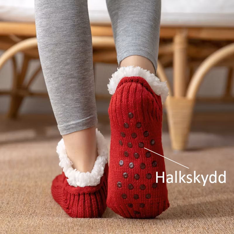 Varma, stickade tofflor med halkskydd - GRÅ