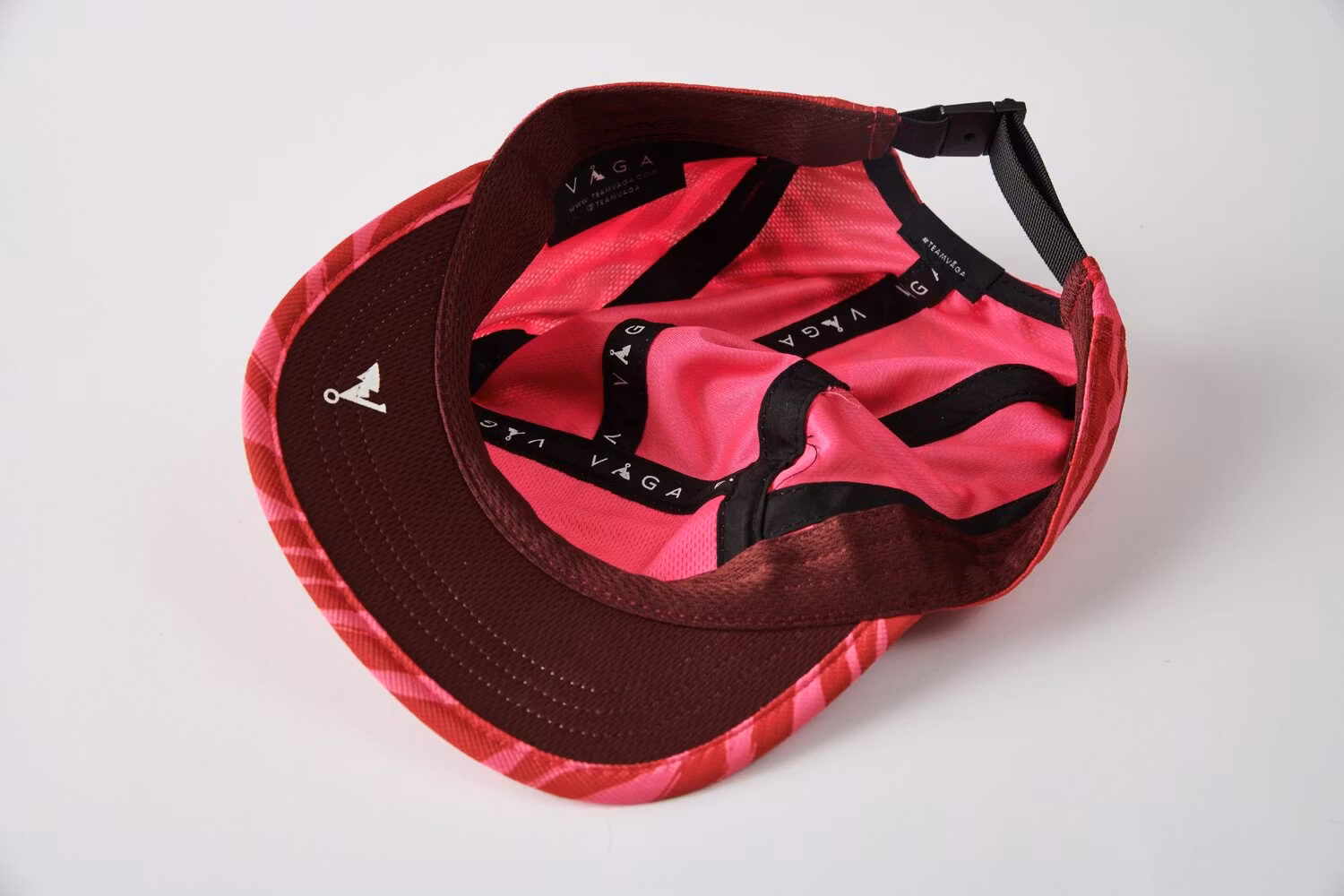 VÅGA Club Cap Limited Edition ZBR Pink