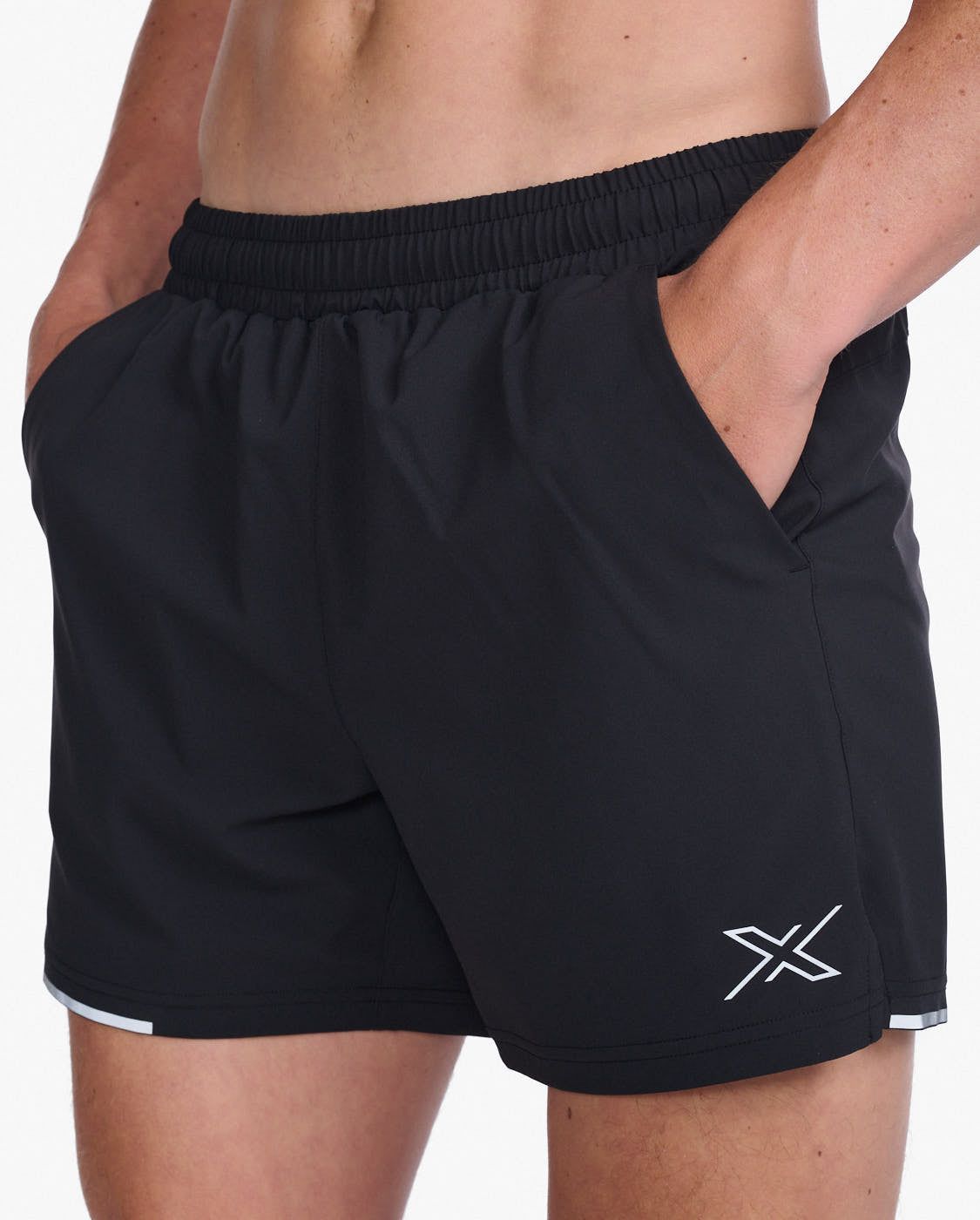 2XU Aero 5 inch Shorts (Herr) - Svart